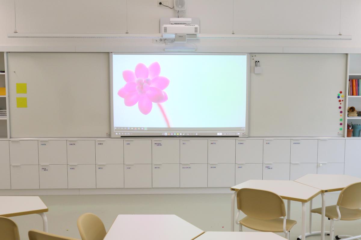 Sliding door board