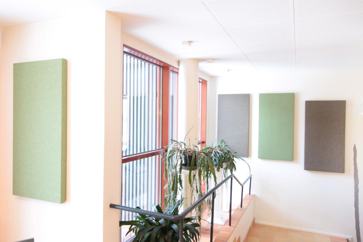 Hush akustiikkapaneelit Salon seurakuntatalon seinällä 2